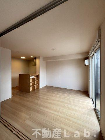 パシフィックハイツミスミⅡの居間・リビング|※同一建物別号室のお写真です。