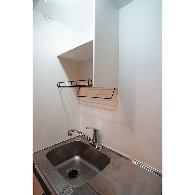 プレミアムバリュー板橋徳丸のキッチン|上部収納棚