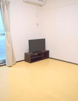クレイノルミエール蕨の居間・リビング|別部屋参考写真となります