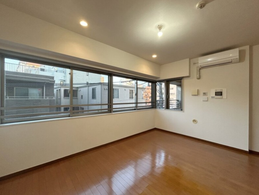 【居間・リビング】