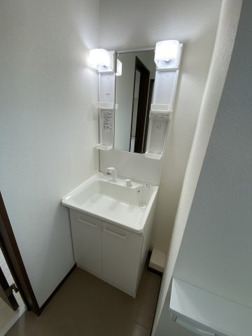 プランドール三ッ沢の独立洗面台