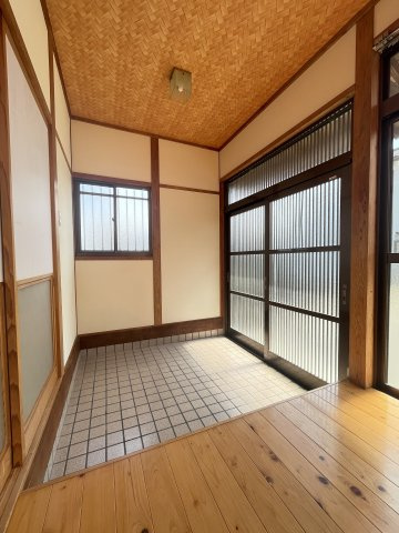 福田貸家　高田の玄関