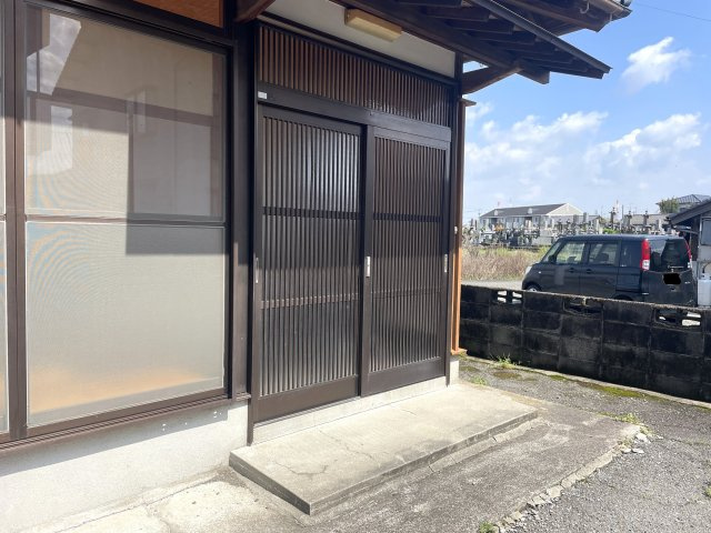 福田貸家　高田のエントランス