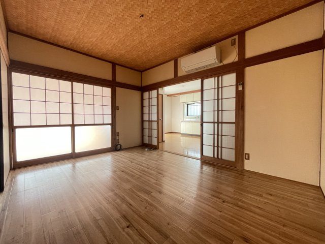 福田貸家　高田の内装
