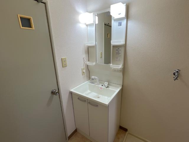 元町ハウスやかたの洗面所|洗髪洗面化粧台