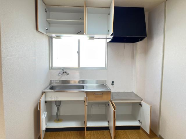 元町ハウスやかたのキッチン|収納
