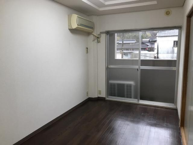 元町ハウスやかたの内装|室内