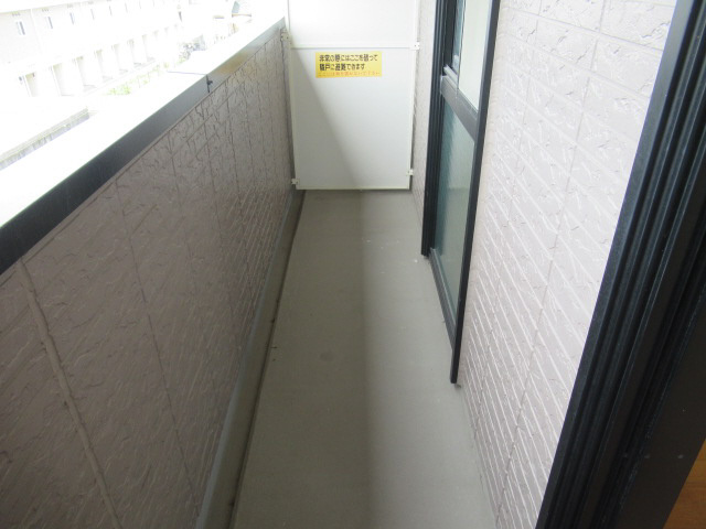 レオパレス源のバルコニー