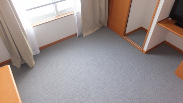 レオパレス片山町の居間・リビング