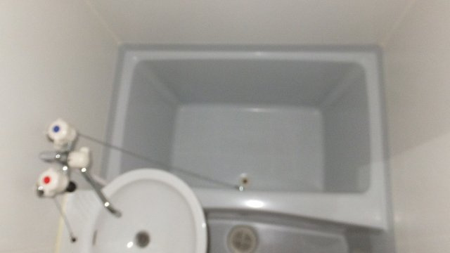 レオパレス片山町の浴室