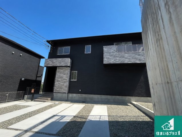 ■宝塚市花屋敷つつじガ丘　第1期　新築一戸建ての外観|安心の10年保証！外観を美しく保ち、雨水で汚れを落とします！気になることがありましたら、お気軽にお問い合わせください！