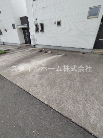 すみ家豊川駅前の駐車場