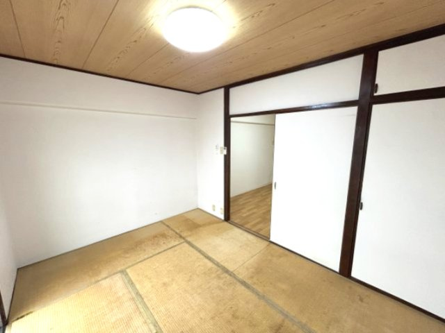 甲南灘コーポラスの和室
