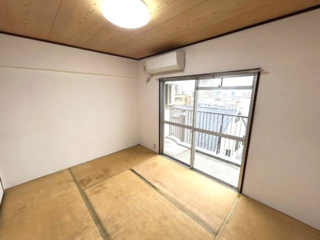 甲南灘コーポラスの寝室