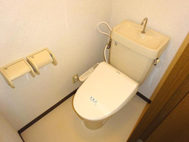 【トイレ】 | スパシーバ積川 | シャワー付トイレ