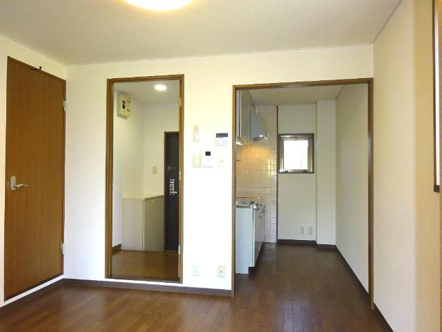 【居間・リビング】 | スパシーバ積川 | 室内