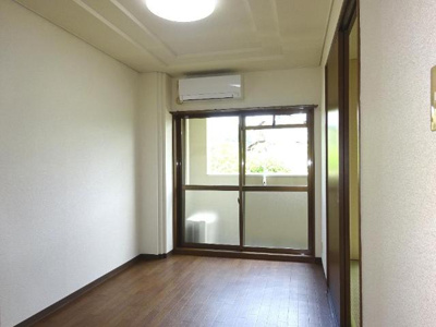 【内装】 | スパシーバ積川 | 室内