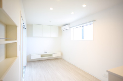 【居間・リビング】 | Lila城野 | 写真は類似です。