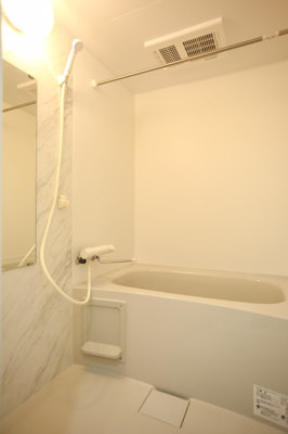 【浴室】 | Lila城野 | 写真は類似です。
