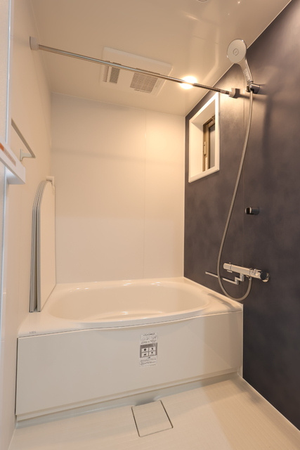 ＩＮＤＩＧＯ　ＢＡＳＥの浴室