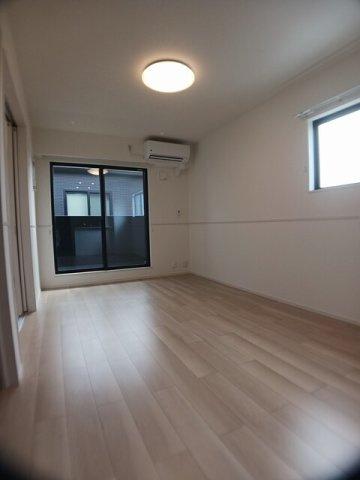 ガラシアⅠ　　　刈谷市近郊の賃貸はクラスホーム刈谷店の居間・リビング|ゆったりとした居間です