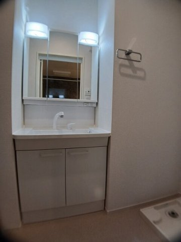 ガラシアⅠ　　　刈谷市近郊の賃貸はクラスホーム刈谷店の洗面所|ゆったりとスペースのある洗面所