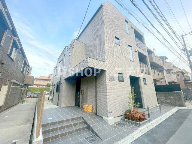 シュヴァル新宿