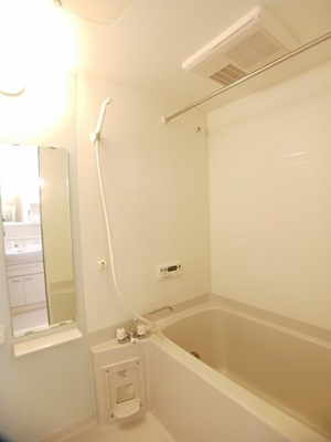 【浴室】 | サニー・レジデンス橋本Ⅰ | きれいなお風呂です