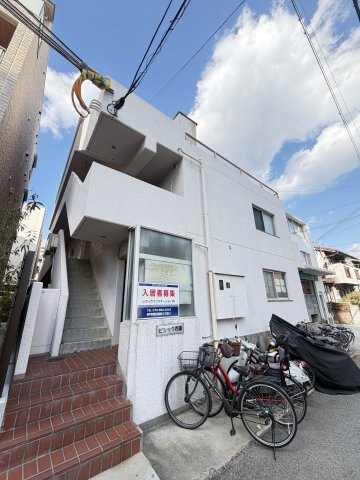 ビシック西進のエントランス