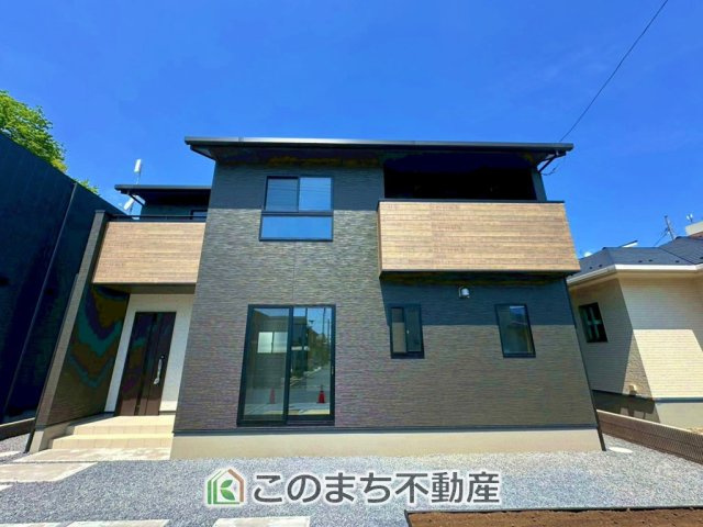 ワイウッドコート宇都宮市下川俣町第1期の外観|"建物完成につきご内覧可能です！
飽きのこないシンプルな外観と
閑静な住宅街は永住の地にピッタリです♪"
