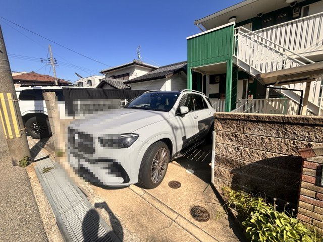 グランドパインの駐車場