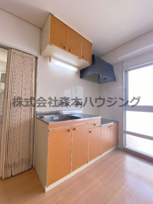 【キッチン】 | 　三ツ川マンション | 使いやすいキッチンです