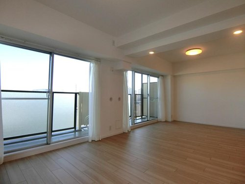 ネオコーポ武庫川の居間・リビング