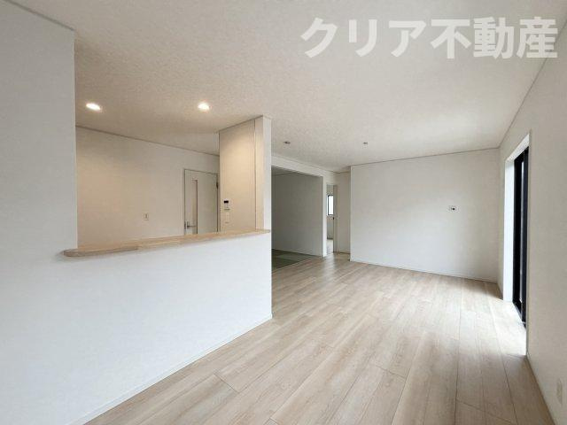 【居間・リビング】 | 高崎市金古町第16　4号棟平屋
