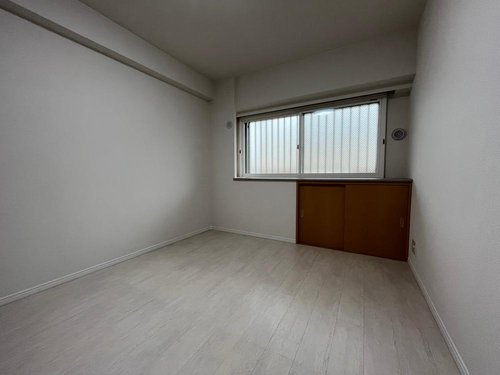 ルイシャトレ香櫨園の洋室