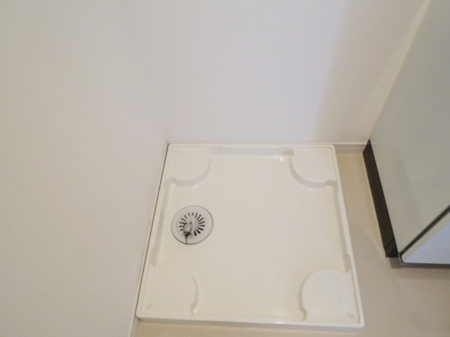 リブリ・桜レジデンスの設備|こちらが洗濯機置場です♪