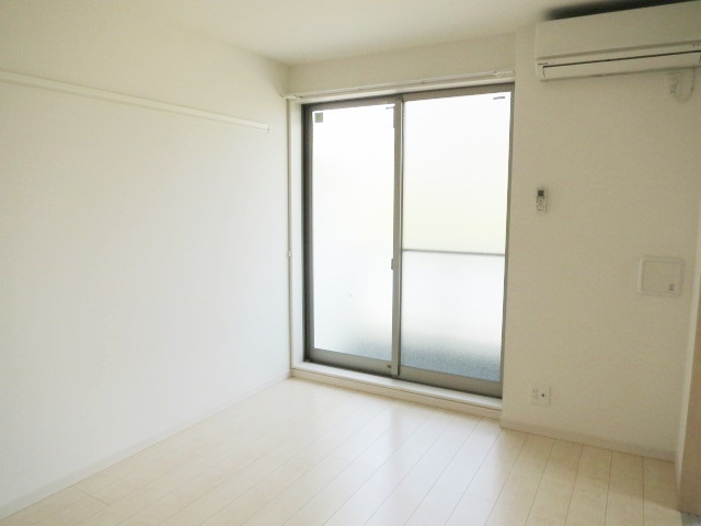 リブリ・桜レジデンスの洋室|6帖の洋室です☆