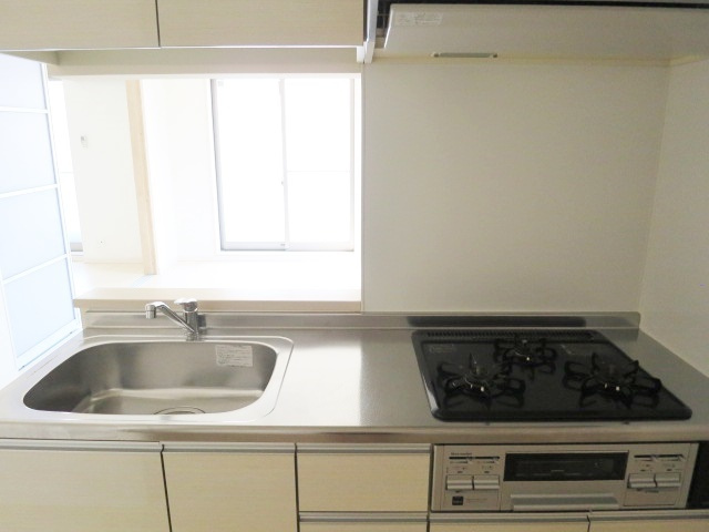 リブリ・桜レジデンスのキッチン|システムキッチンです！