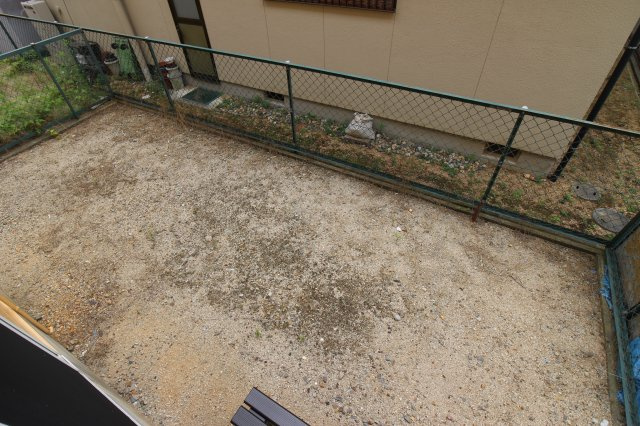 ウインズ壱番館のバルコニー