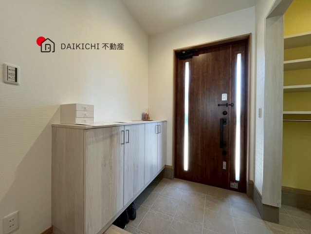 【玄関】 | 加須市南篠崎　中古戸建　