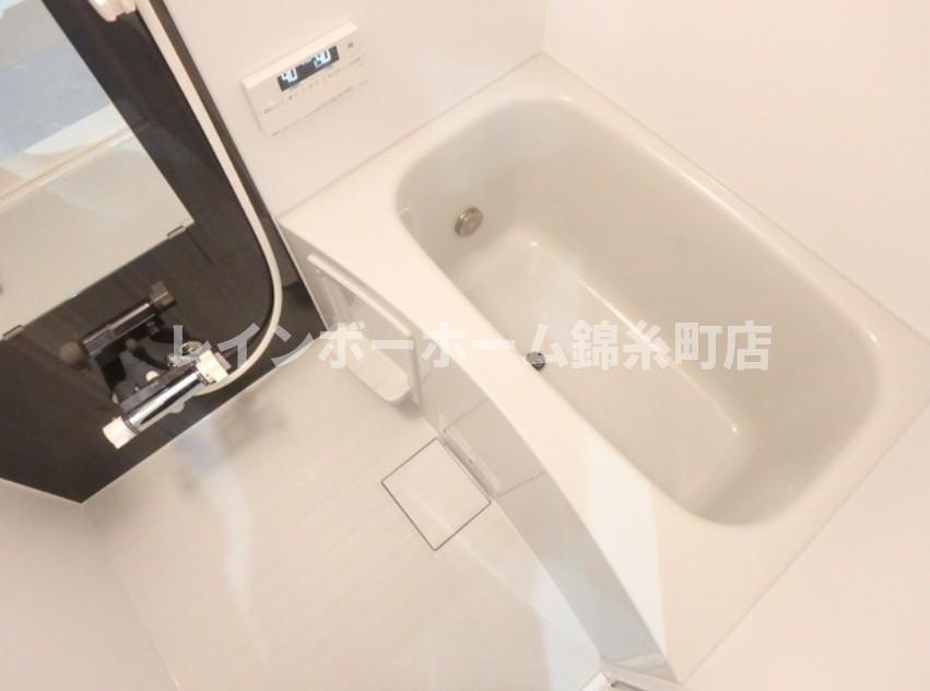 CRASTINE金町2丁目の浴室