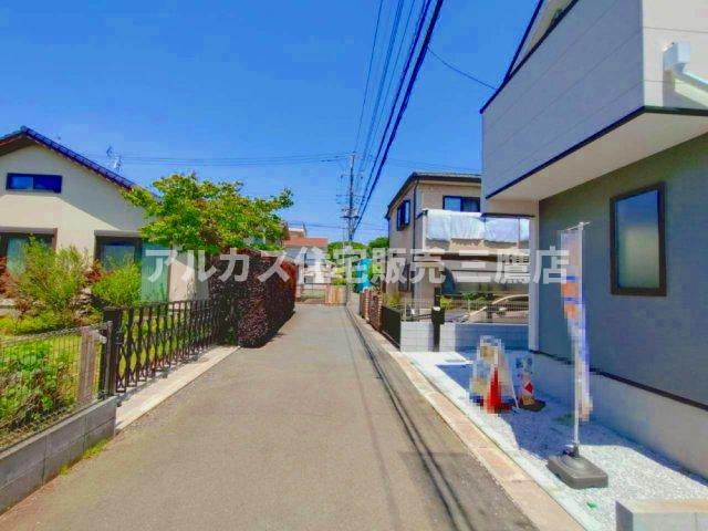 中央線 東小金井駅 徒歩19分 新築戸建 小金井市緑町３丁目の前面道路含む現地写真