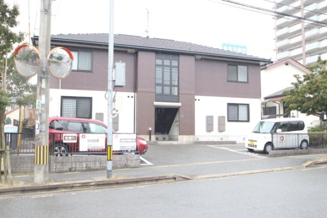 ヴィラコンフォールⅠの駐車場