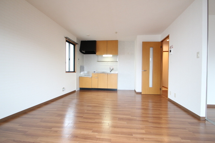 ヴィラコンフォールⅠの居間・リビング