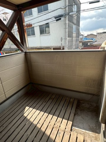 港町　中古戸建のバルコニー|ルーフバルコニー