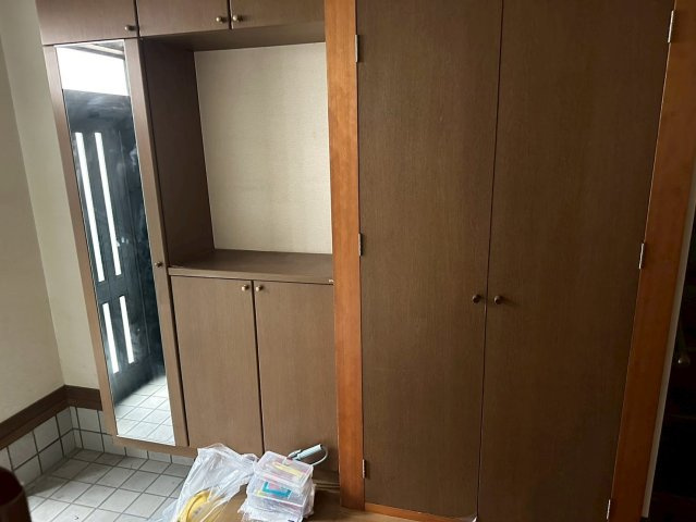 港町　中古戸建の玄関|玄関収納