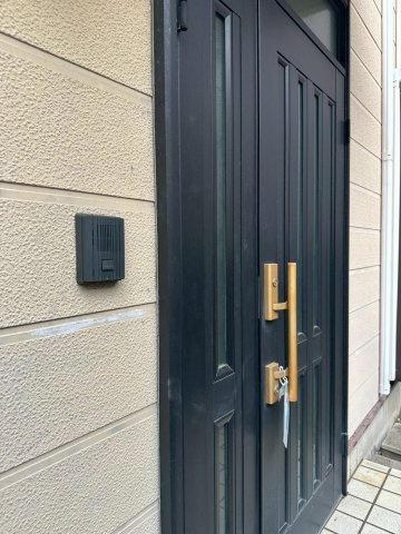 港町　中古戸建の玄関