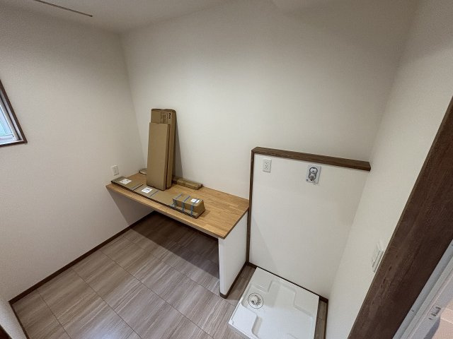 川中島町原 新築建売２号棟の脱衣所