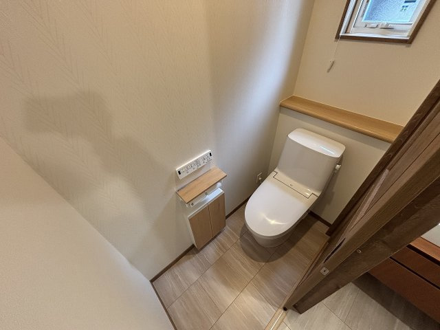川中島町原 新築建売２号棟のトイレ