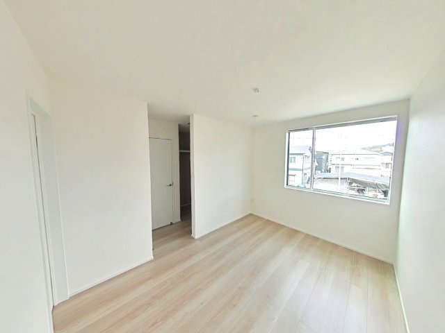 岡山市東区大多羅町戸建の洋室